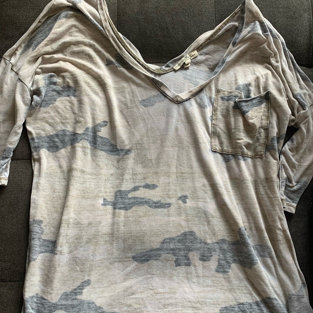 Express camo short sleeve top